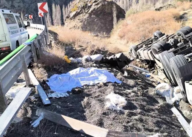 Erzurum-Artvin Karayolunda Trafik Kazası