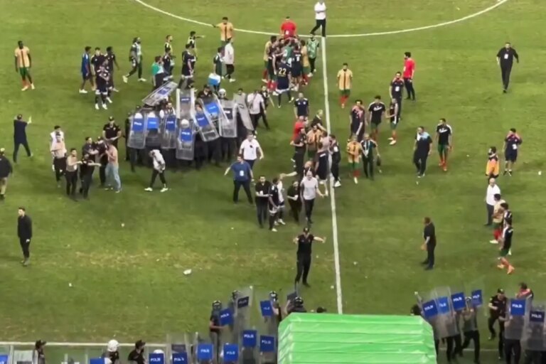 amedspor erzurumspor maci sonrasi ortalik savas alanina dondu bQwmSIiu