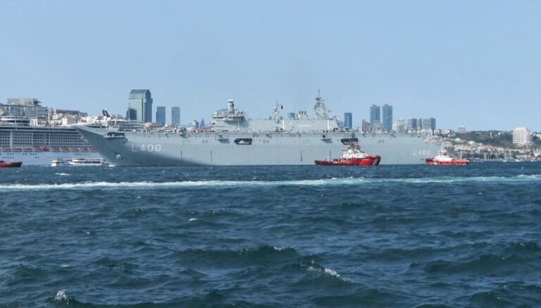 canakkaleden yola cikan tcg anadolu istanbula ulasti zexHvycZ