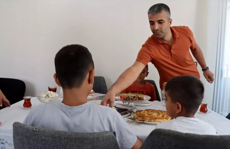 gunes ailesi yeni yuvalarina kavustu EtLbdcRt