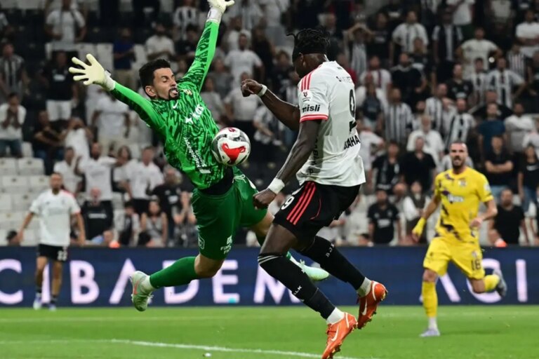 neler cikardi neler 2 gun once imza atti dolmabahcede duvar ordu dfK5qC8E