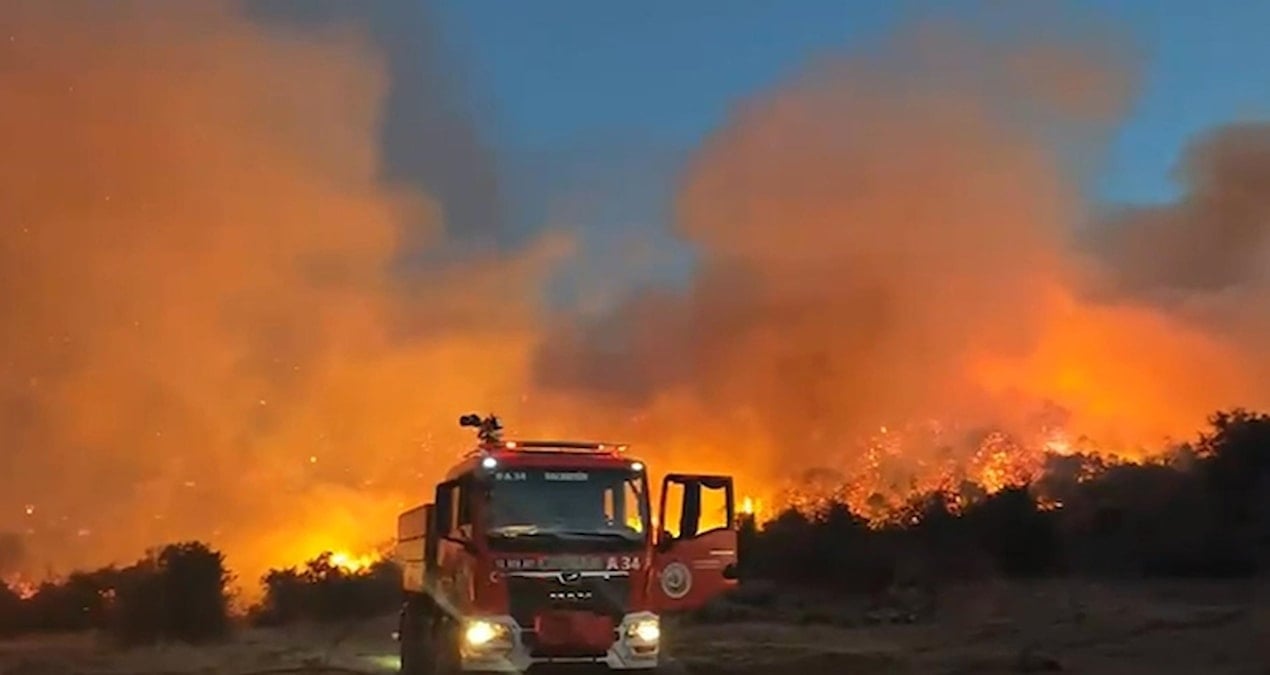 balikesirde ormanlik alandaki yangin korkuttu x5h8fQSL