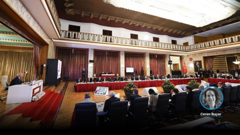 is dunyasi cozum sureci komisyonunda terorun maliyetiyle her yil 25 milyon konut 12 kuzey marmara otoyolu yapilabilirdi fs34mqhI