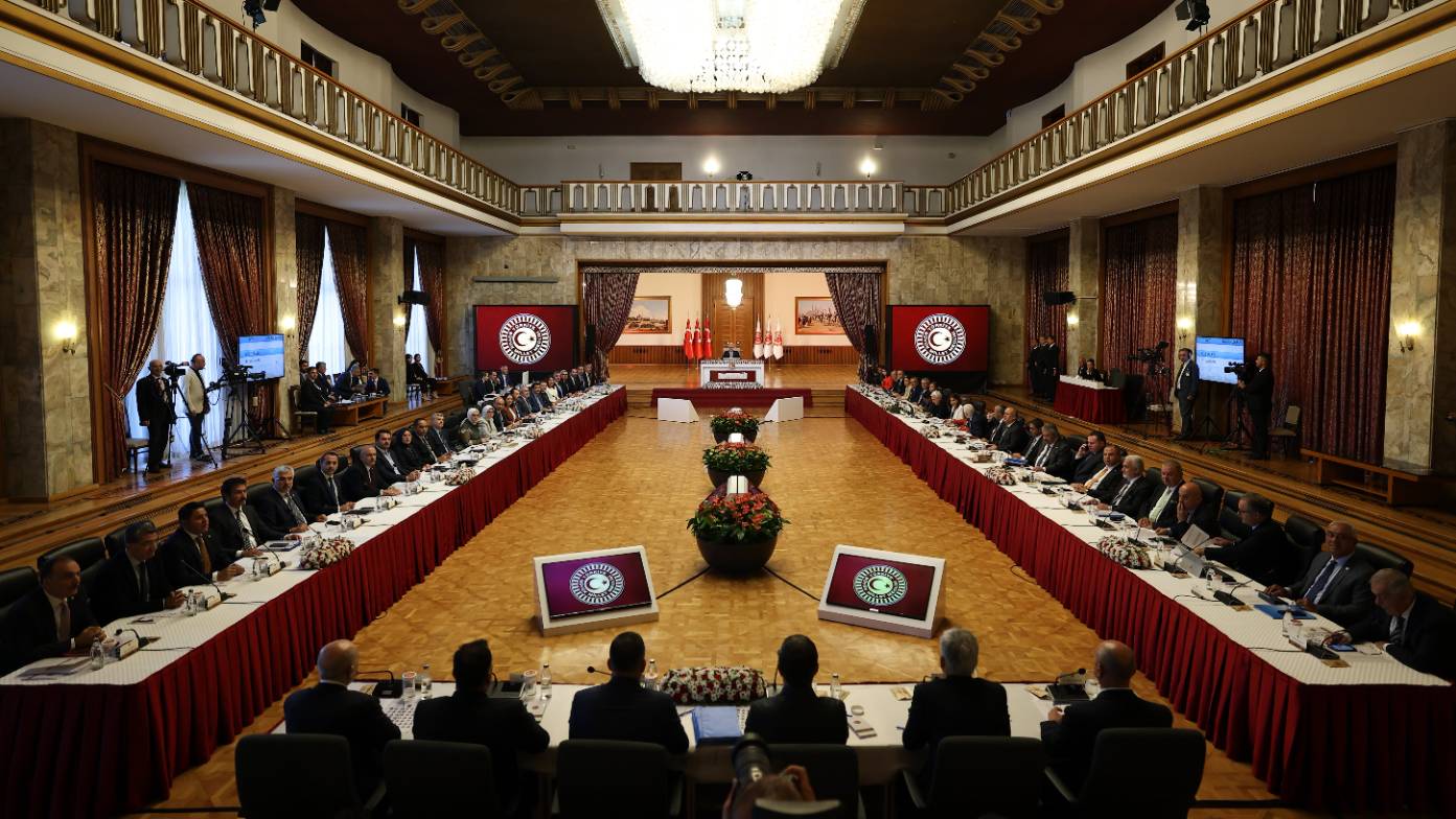 kulis komisyonda chp operasyonlari rahatsizligi kalmanin anlamli olmadigini dusunenler az degil elc8pRgQ