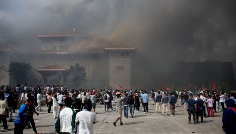 nepalin gecici basbakanindan aciklama hizmet icin geldim 6 ay sonra gidecegim NNzhkWdH