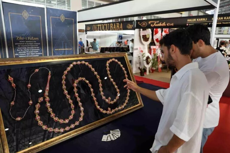 tespih ustalarindan kuran i kerimle nakisli eser F6TbdwT5