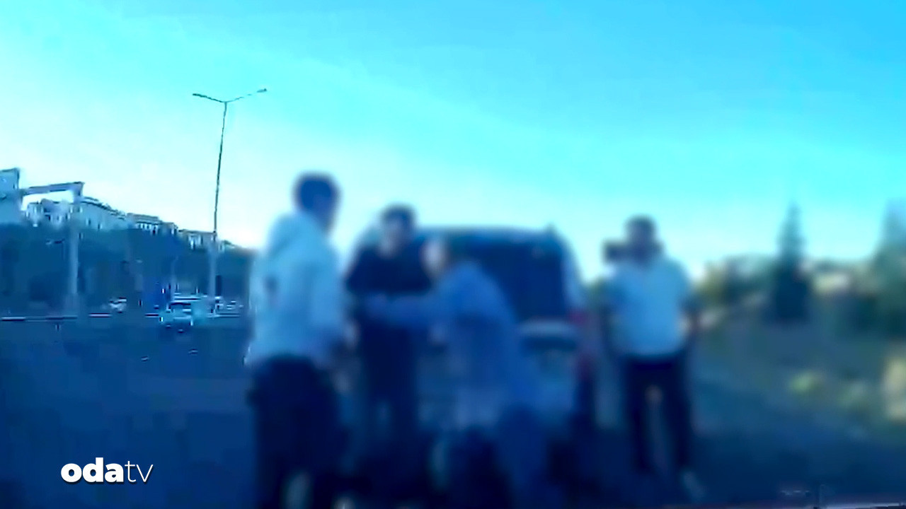 trafik tartismasi kanla bitti taksiciye 4 kisi saldirdi ZbbNtCMk