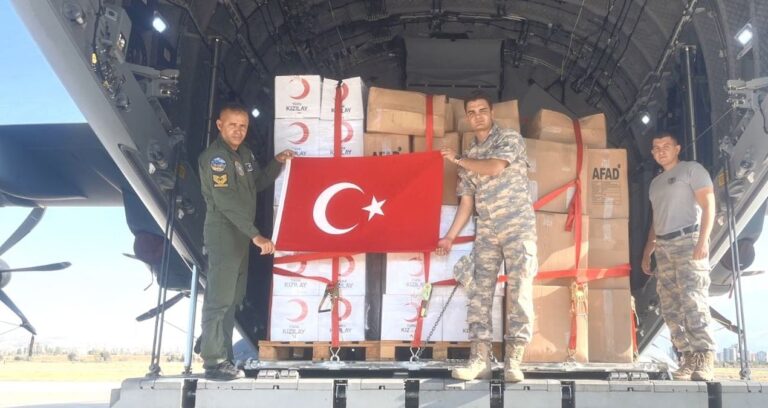 turkiyeden afganistana deprem yardimi ZBjEJz7B