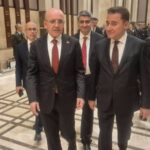 bir donem ekonomiyi birlikte yoneten babacan ve simsek kulliyede bulustu kulisler hareketlendi CEn6veIJ.jpg