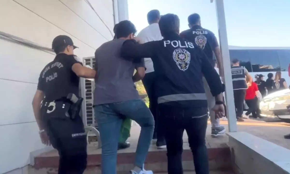 mersinde sosyal medya dolandiricilari cokertildi 3EUf9SIO.jpg