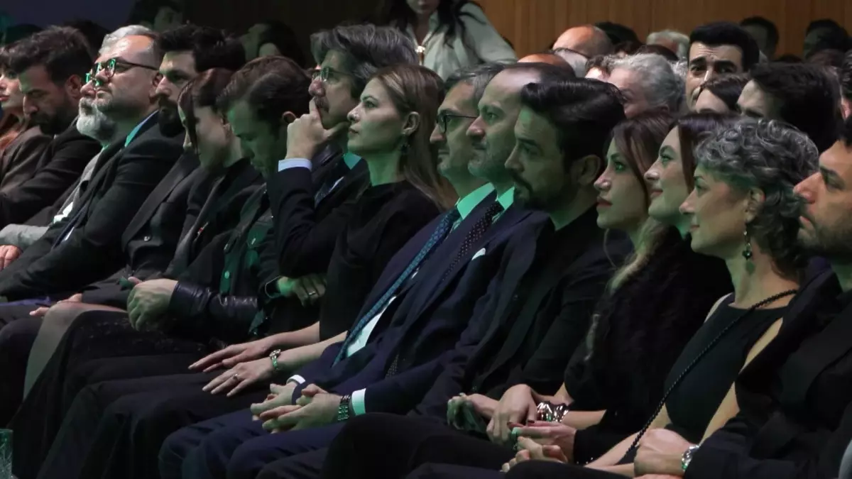 yumusak guc turkiyenin kultur dunyasi RydpdOiC.jpg