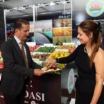 adanada tropikal meyveler sasirtti xc3xc65E.jpg