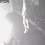 istanbulda kadini darbedilmekten kurtaran esnafin dukkanini atese verdi aIljWTGA.jpg