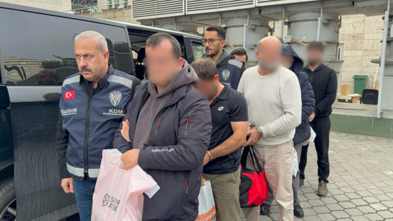 samsunda fetonun yeni yapilanmasina operasyon 5 gozalti AOPMjQYQ.jpg