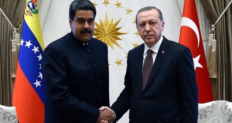 erdogan-venezuela-cumhurbaskani-nicolas-maduro-ile-gorustu-Inwj8bv5.jpg