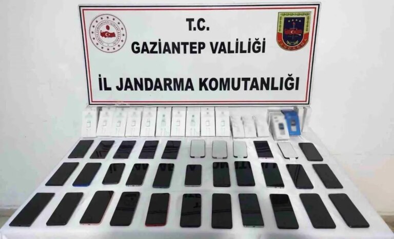 gaziantepte-kacak-cep-telefonu-operasyonu-jSLF8KMs.jpg