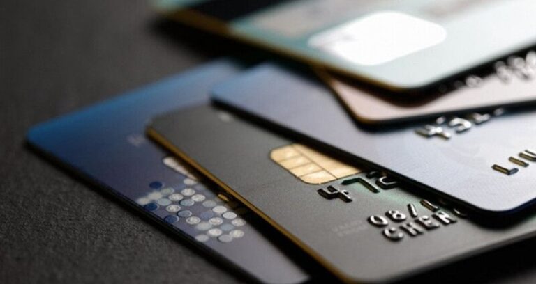 kredi-karti-kullanalar-dikkat-sizde-bu-listede-olabilirsiniz-tehlike-buyuyor-IVBbXnEi.jpg