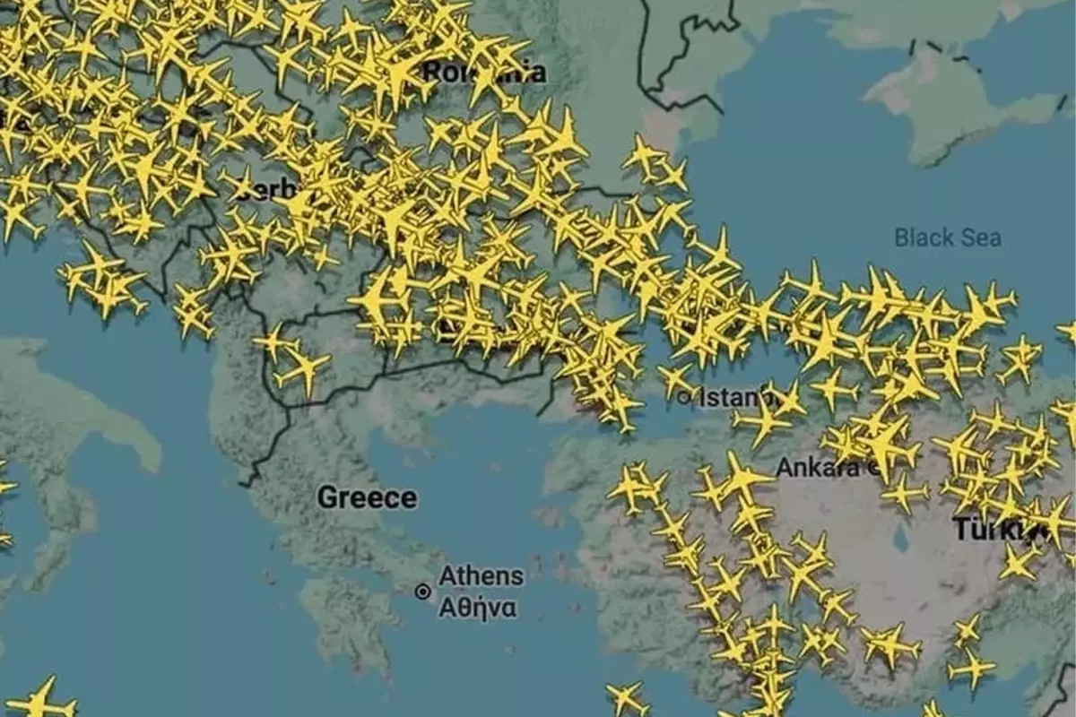 yunanistanda-ucuslar-askiya-alindi-bazi-ucaklar-turkiyeye-yonlendirildi-hQUDZ8Zi.jpg