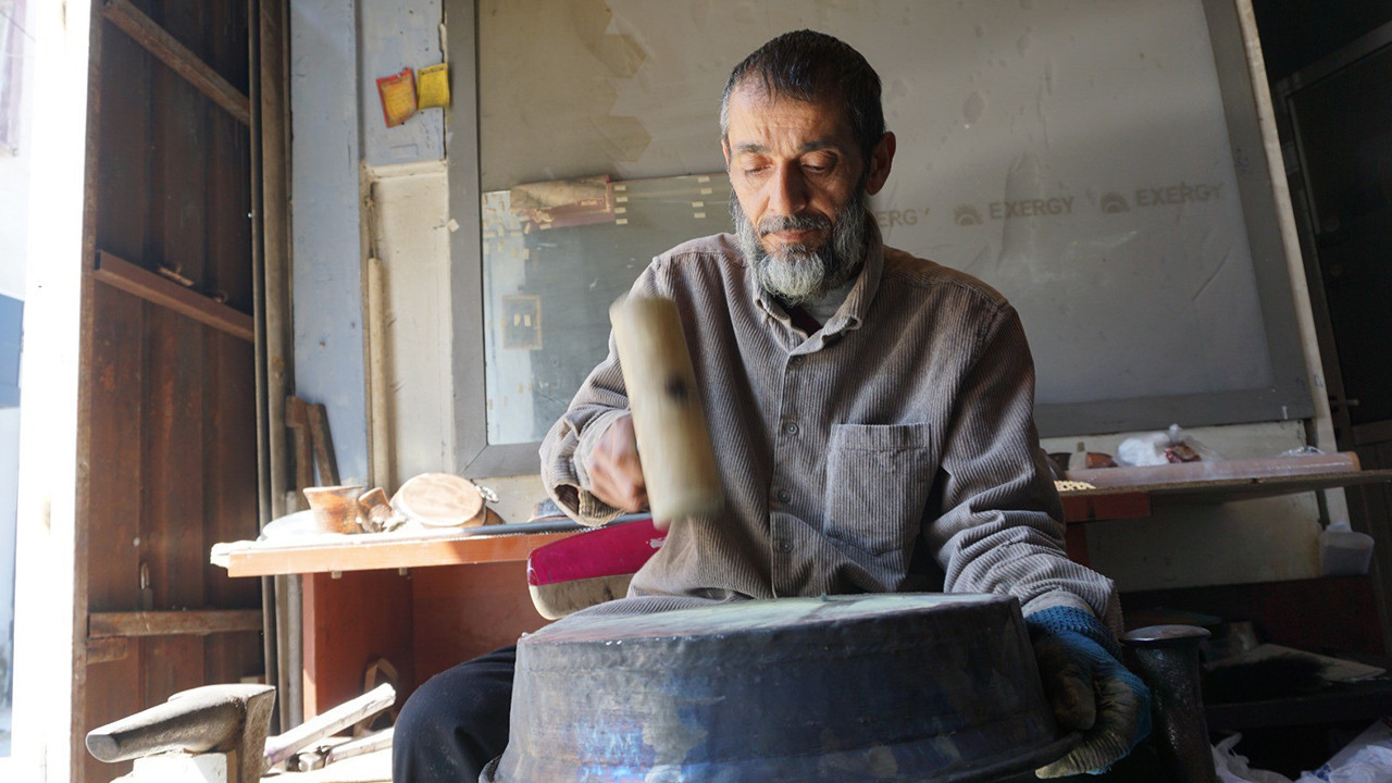 Sandıklardaki Miras Yeniden Hayat Buluyor: Bu Dükkan Kapanınca Bir Dönem Sona Erecek
